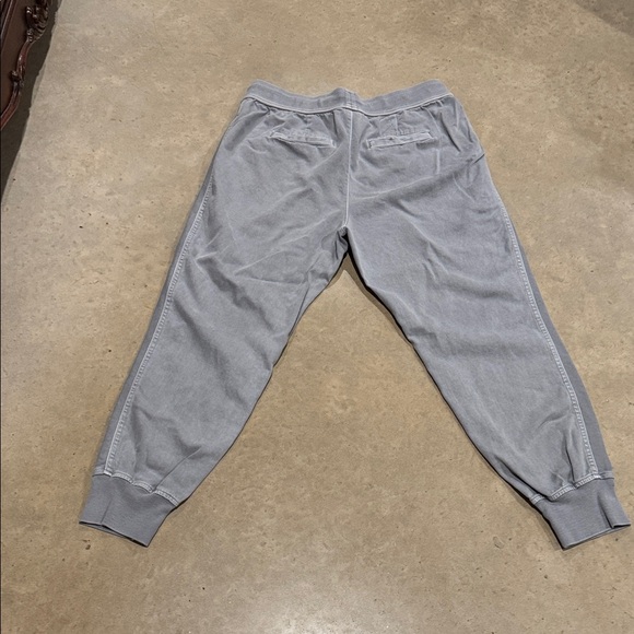 GAP Light Gray Women’s Joggers - Picture 3 of 4